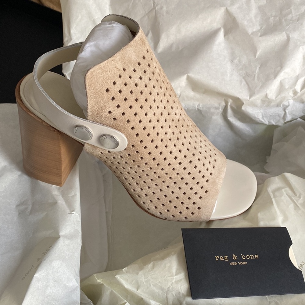Rag & Bone Leigh Sandal in Stucco Perforated Suede Size 9.5 New In Box, Dust bag